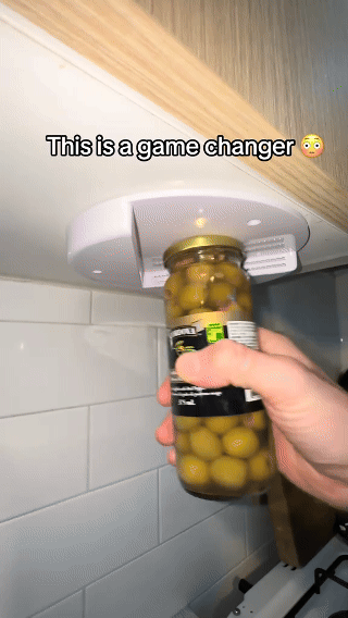 HelpingHand - Multifunctional Bottle Opener